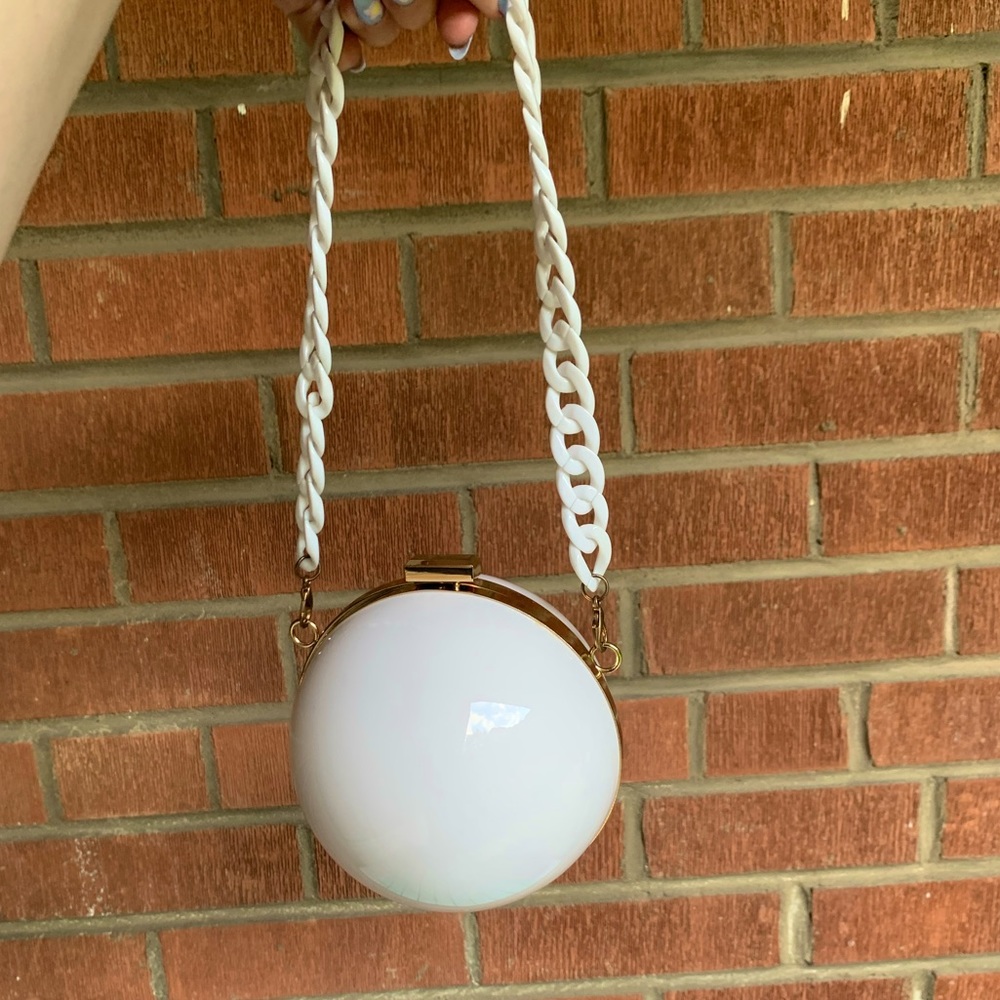 ASOS👛 Sphere Chain Clutch bag